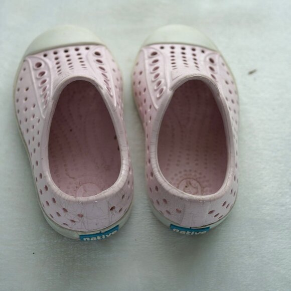 Native Jefferson C5 Pink Lightweight Water Shoes - Picture 3 of 9